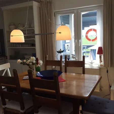 Haus Kormoran Apartamento *